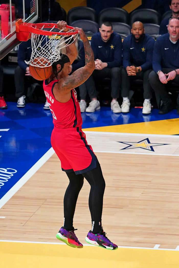 Paolo Banchero dunks the ball during the NBA Rising Stars semifinal game.
